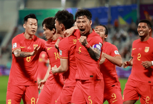 足球前瞻：勒沃库森 VS 巴黎圣曼